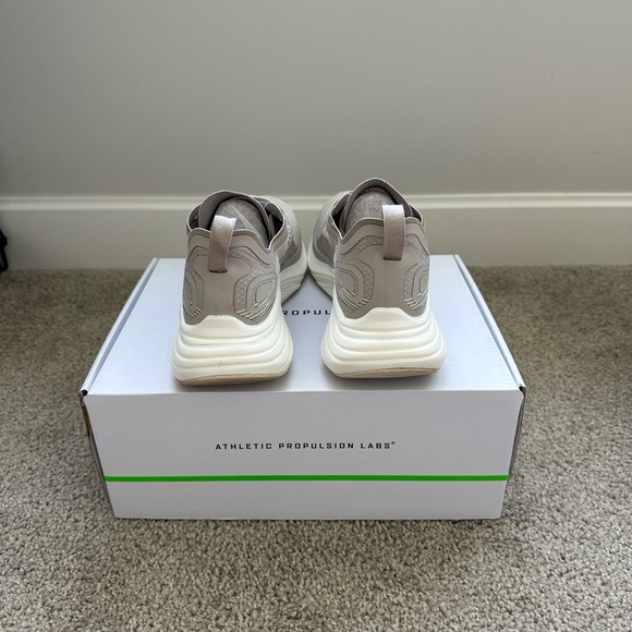 APL Streamline - Picture 4 of 6